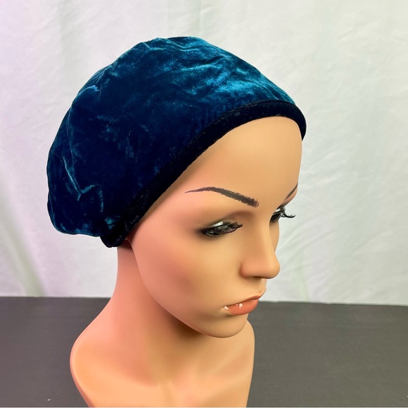 Vintage Reversible Velvet Beret Hat Black & Teal - Picture 1 of 8